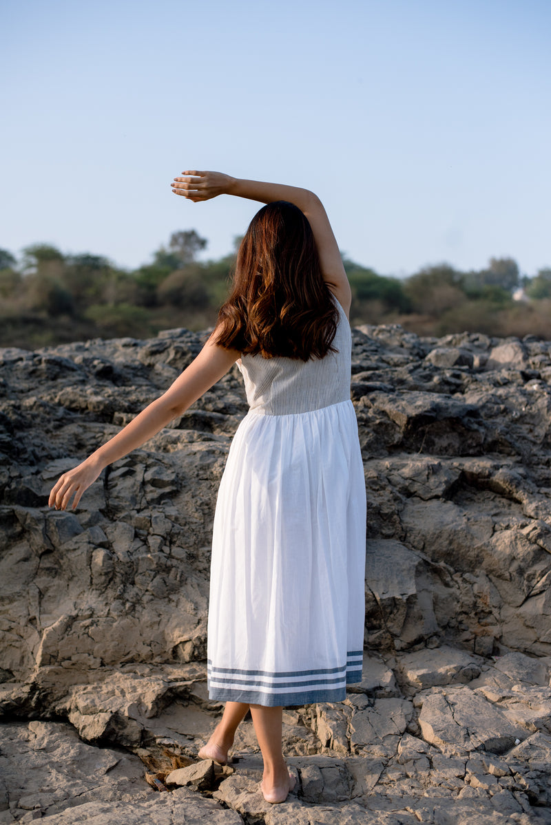 The White Sand Dress