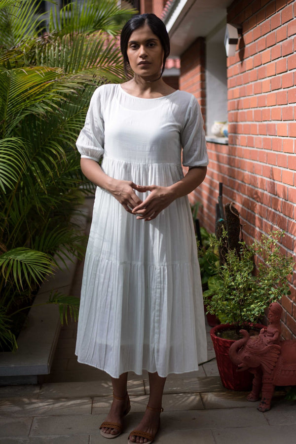 A Pinched Daisy Dress