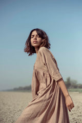An Easy Noon Dress