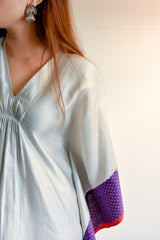 A धूसर Kaftan