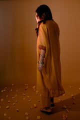 Maahi Set in Yellow
