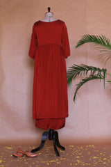 The Maanik Patra Tunic in Maroon-2