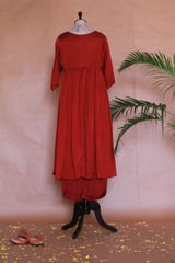 The Maanik Patra Tunic in Maroon-1