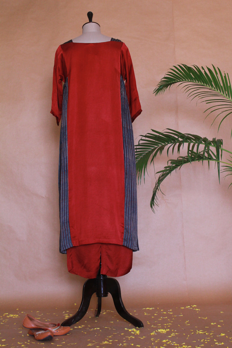 The Syaha Basanti Tunic in Maroon-2